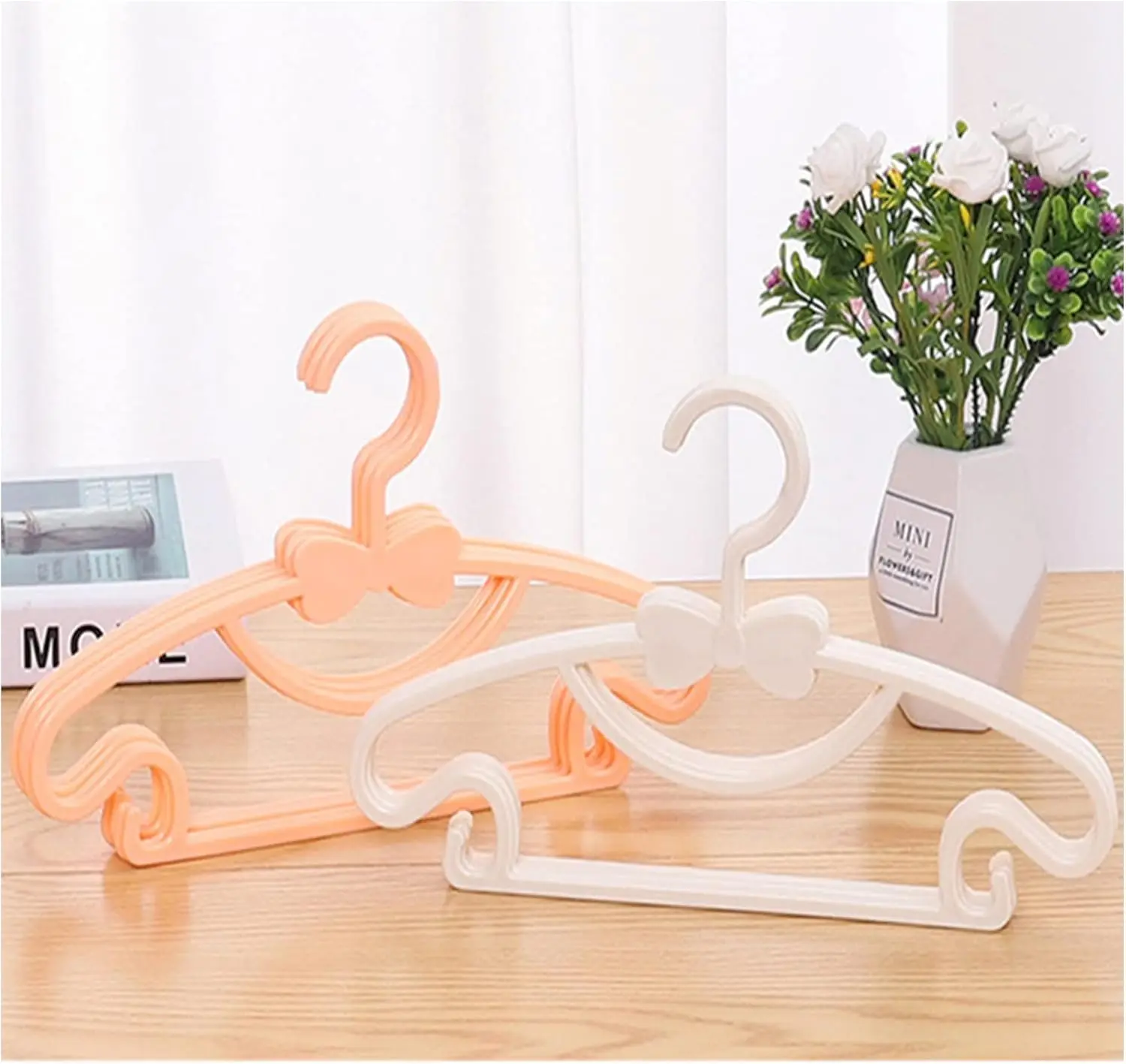 Rak Baju Bayi Plastik, Gantung - Baby Clothing Display ulasan dan harga